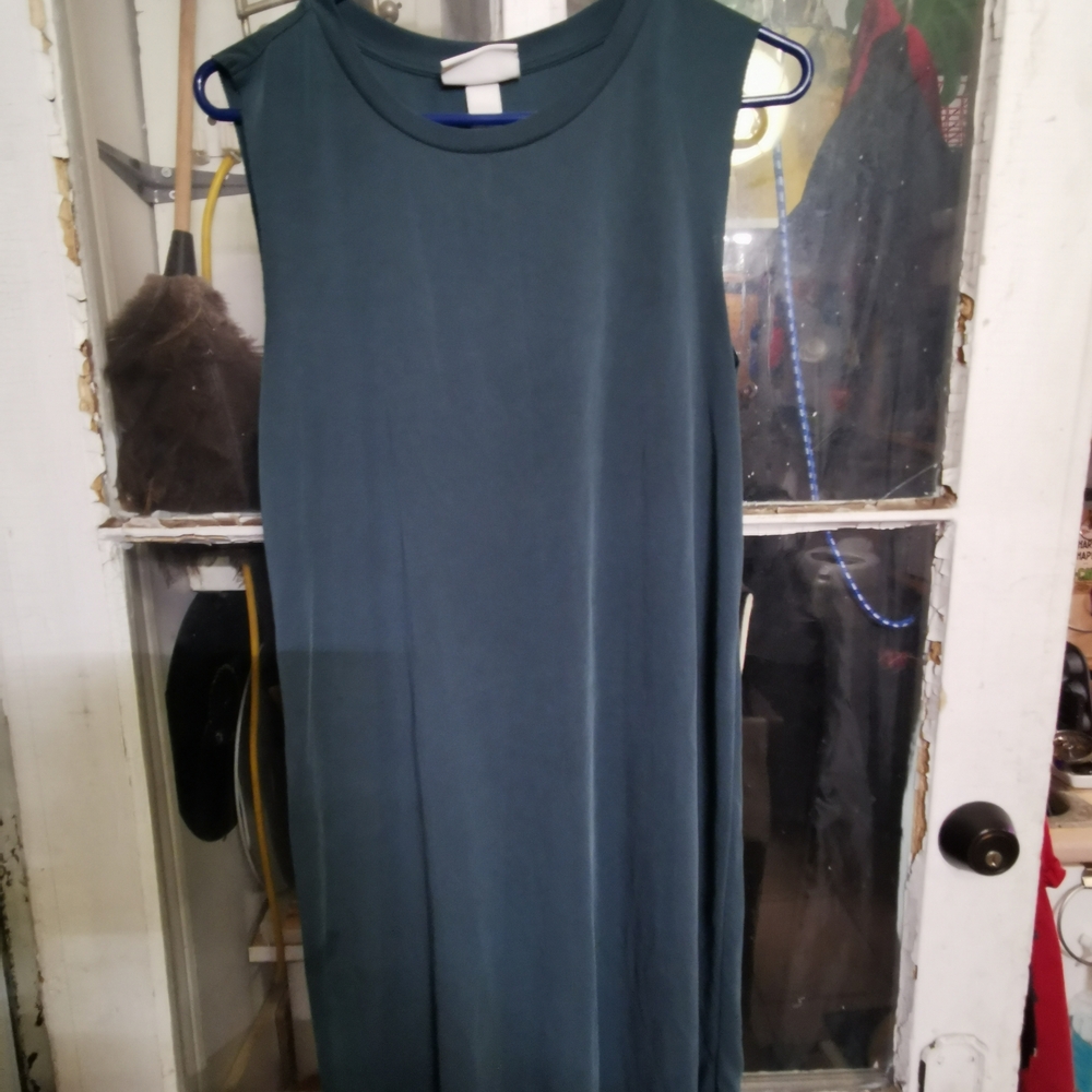 3/10$ Sleeveless Lazy Dress